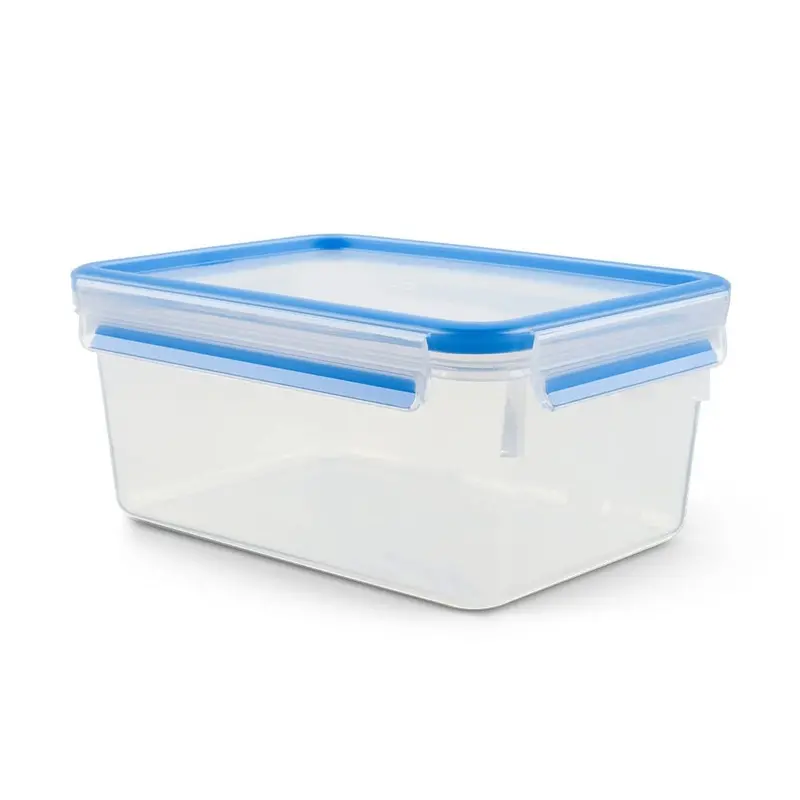Clip & Close Medium Plastic Food Storage Box – 2.2 Liter 1