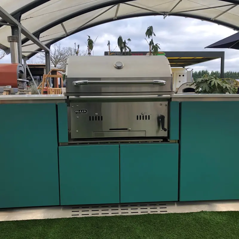Ex-Display Outdoor Kitchen Featuring Bull Bison Charcoal Grill – Includes Delivery & Local Installation 1