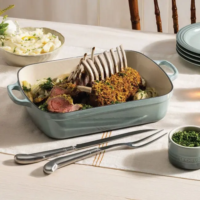 Le Creuset 5.25-Quart Rectangular Enameled Roasting Dish 1