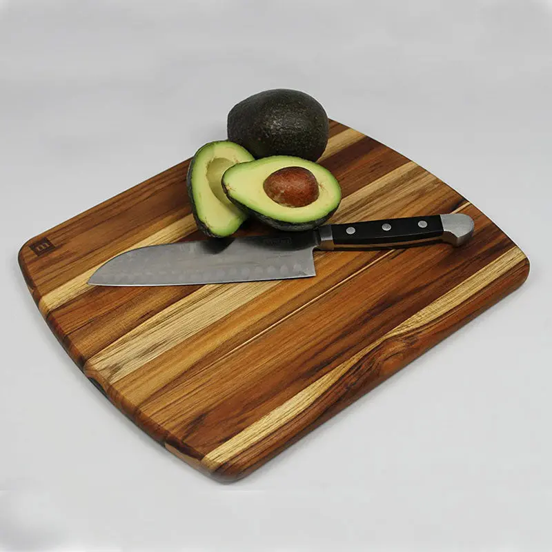 Madeira Medium-Sized Teak Wood Cutting Board – Natural Grain & Durable 1